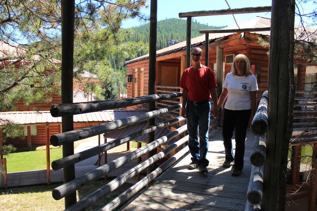 The Lodge At Lolo Hot Springs Eksteriør billede